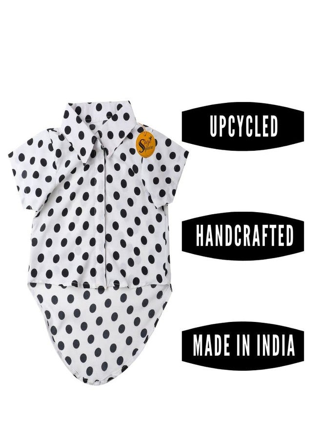 سايج سكوير قميص كلاب مطبوع عليه رسومات مربعة باللون الأخضر الزيتوني، قميص كلاب عصري فائق النعومة وخفيف الوزن، ملابس كلاب مريحة وجيدة التهوية، زي عصري (أبيض منقط) (صغير - 14 بوصة) - Image 3